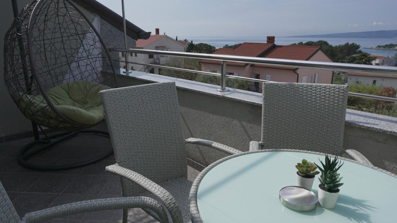 Apartments Bestak Krk Town Exterior foto